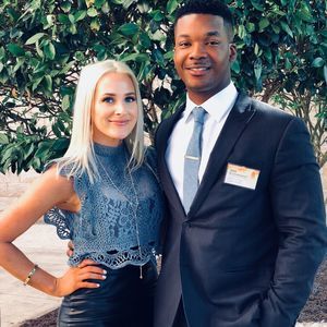 Meet your Posher, Carlos